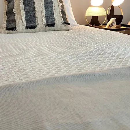 Ocean & View Loft Apartment